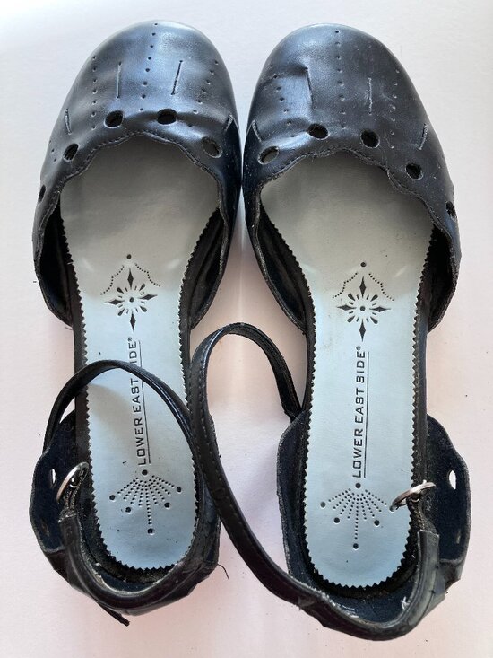 Lower East Side 8W Black Flat Dress Shoes - Picture 1 of 9